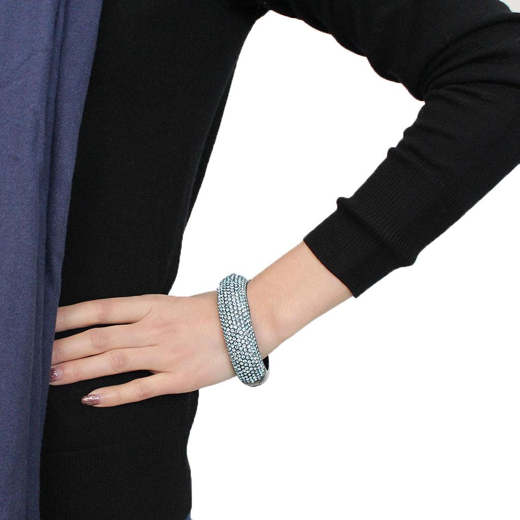 LO4305 - TIN Cobalt Black Brass Bangle with Top Grade Crystal in Sea